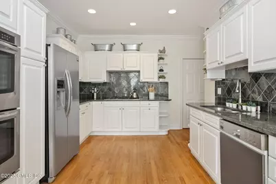73 Weaver Street #4, Greenwich, CT 06831 - Photo 6