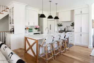 25 Woodland Dr, Greenwich, CT 06830 - Photo 4