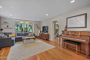 34 Bradley Pl, Stamford, CT 06905 - Photo 12