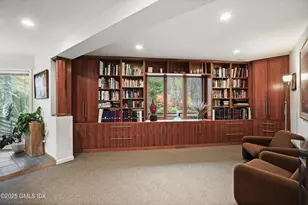 198 E Middle Patent Rd, Greenwich, CT 06831 - Photo 18