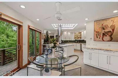 198 E Middle Patent Road, Greenwich, CT 06831 - Photo 14