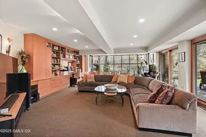 198 E Middle Patent Road, Greenwich, CT 06831 - Photo 28