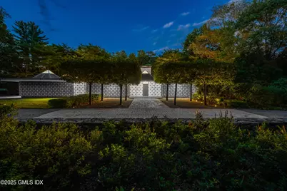 565 Oenoke Ridge, New Canaan, CT 06840 - Photo 32