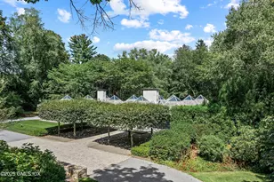 565 Oenoke Ridge, New Canaan, CT 06840 - Photo 2