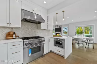 151A Hamilton Avenue, Greenwich, CT 06830 - Photo 8