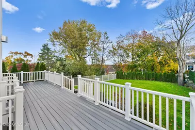 151A Hamilton Avenue, Greenwich, CT 06830 - Photo 22