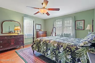 7 Highview Ave, Old Greenwich, CT 06870 - Photo 16