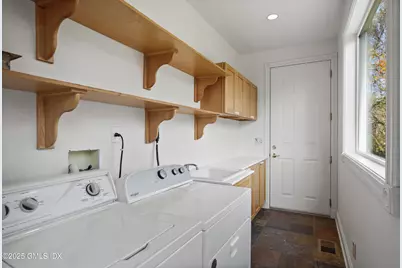 399 Stanwich Road, Greenwich, CT 06830 - Photo 20