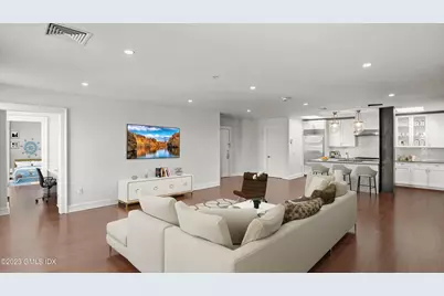 409 Greenwich Avenue #A, Greenwich, CT 06830 - Photo 2