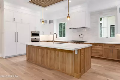 11 Winterset Road, Greenwich, CT 06830 - Photo 4