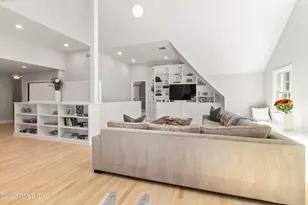 17 Will Merry Ln, Greenwich, CT 06831 - Photo 38