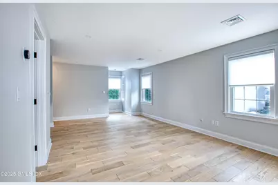 66 Ute Place #C, Greenwich, CT 06830 - Photo 2
