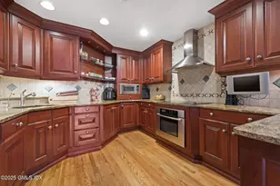 333 Palmer Hill Rd, Greenwich, CT 06878 - Photo 8