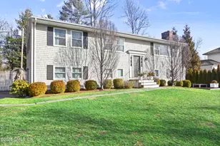 6 Meadowbank Rd, Old Greenwich, CT 06870 - Photo 24