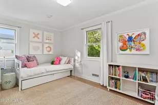 6 Meadowbank Rd, Old Greenwich, CT 06870 - Photo 16