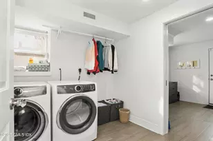 6 Meadowbank Rd, Old Greenwich, CT 06870 - Photo 20