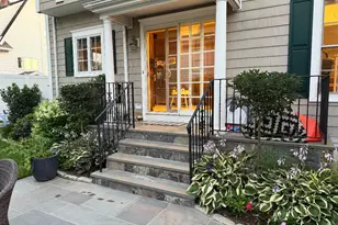 32 Harold St, Greenwich, CT 06807 - Photo 12