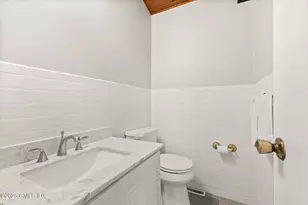 12 Sawmill Ter, Greenwich, CT 06830 - Photo 18
