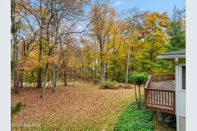12 Sawmill Terrace, Greenwich, CT 06830 - Photo 2