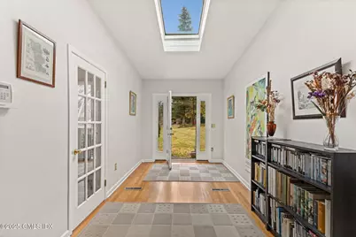 12 Sawmill Terrace, Greenwich, CT 06830 - Photo 2
