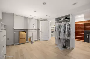 33 E Lyon Farm Dr, Greenwich, CT 06831 - Photo 26