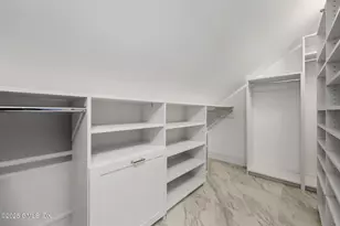 33 E Lyon Farm Dr, Greenwich, CT 06831 - Photo 22