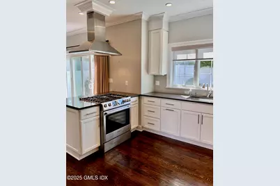 31 Moshier Street #B, Greenwich, CT 06831 - Photo 2