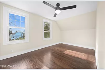 2 Sherman Avenue #Cottage, Greenwich, CT 06830 - Photo 12