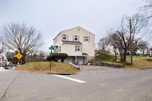 51 View St, Greenwich, CT 06830 - Photo 2