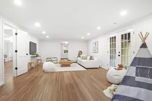 48 Meyer Pl, Greenwich, CT 06878 - Photo 16