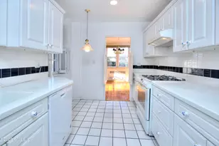 4 Putnam Hill, Greenwich, CT 06830 - Photo 10