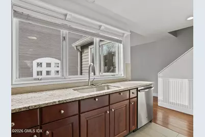 453 E Putnam Avenue #4H, Greenwich, CT 06807 - Photo 8