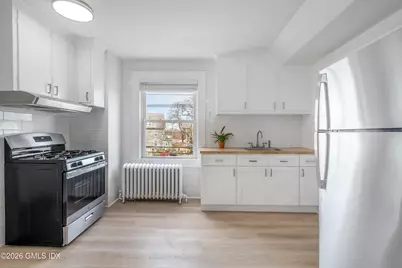 140 Hamilton Avenue #3, Greenwich, CT 06830 - Photo 2