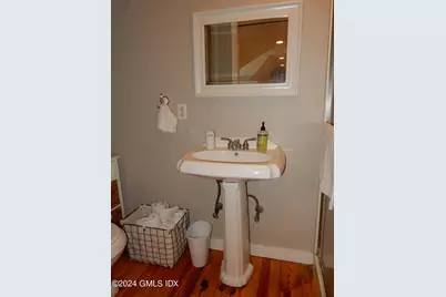 7 Whitney Drive, Greenwich, CT 06831 - Photo 8