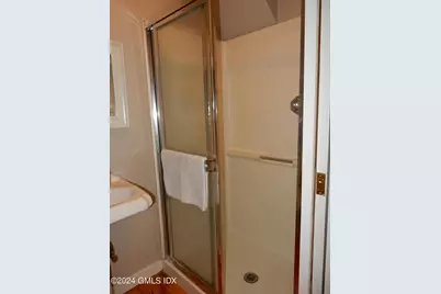 7 Whitney Drive, Greenwich, CT 06831 - Photo 10