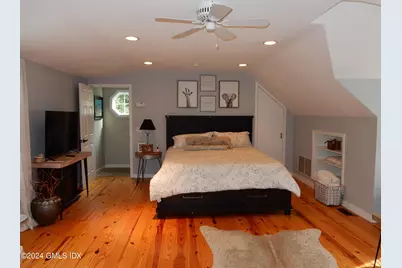 7 Whitney Drive, Greenwich, CT 06831 - Photo 4