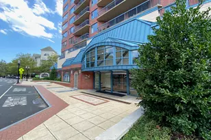 25 Forest St, Stamford, CT 06901 - Photo 16