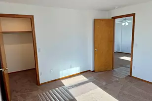 137 S Water St, Greenwich, CT 06830 - Photo 6