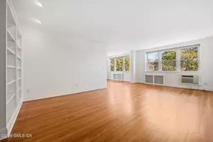 4 Putnam Hill, Greenwich, CT 06830 - Photo 2