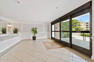 4 Putnam Hill, Greenwich, CT 06830 - Photo 16