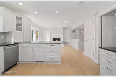 37 Park Avenue, Old Greenwich, CT 06870 - Photo 12