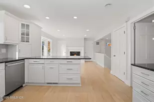 37 Park Ave, Old Greenwich, CT 06870 - Photo 12