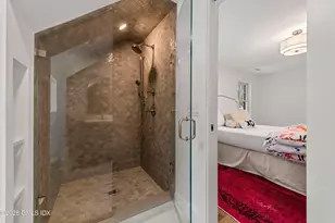 530 Round Hill Rd, Greenwich, CT 06831 - Photo 40