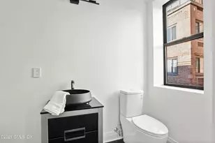 9 Lafayette Ct, Greenwich, CT 06830 - Photo 16