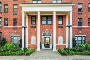 40 W Elm St, Greenwich, CT 06830 - Photo 2