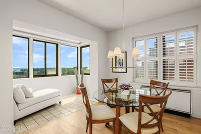 40 W Elm Street #6E, Greenwich, CT 06830 - Photo 12