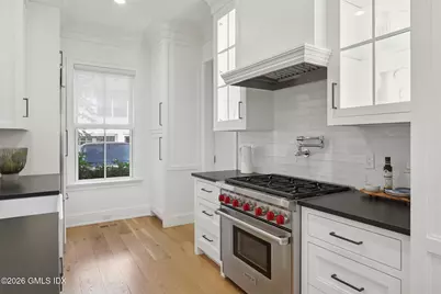 25 Woodland Drive #C, Greenwich, CT 06830 - Photo 4