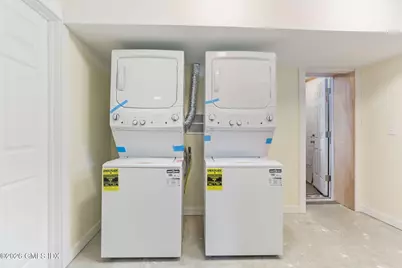 35 Euclid Avenue #A, Stamford, CT 06902 - Photo 16