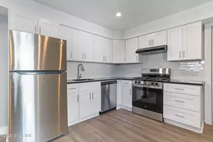 35 Euclid Ave, Stamford, CT 06902 - Photo 8