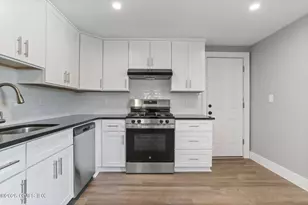 35 Euclid Ave, Stamford, CT 06902 - Photo 8